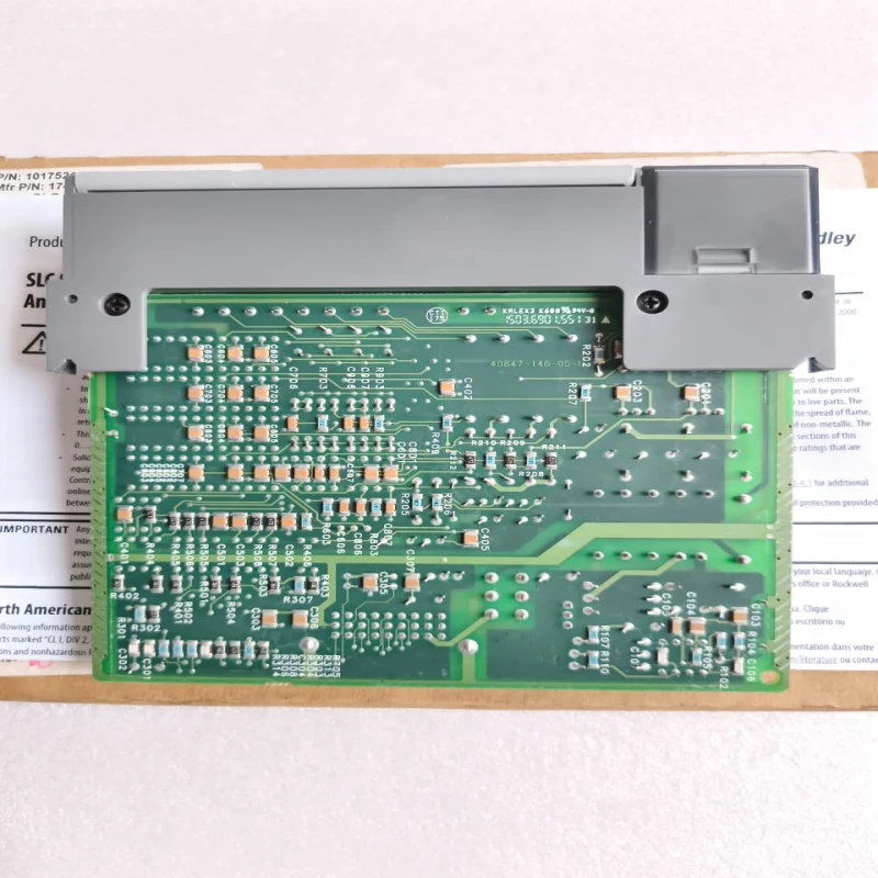 Allen-Bradley 1746-OB16 SLC 500 16-Point 24V DC Source Output Module thumbnail 7025